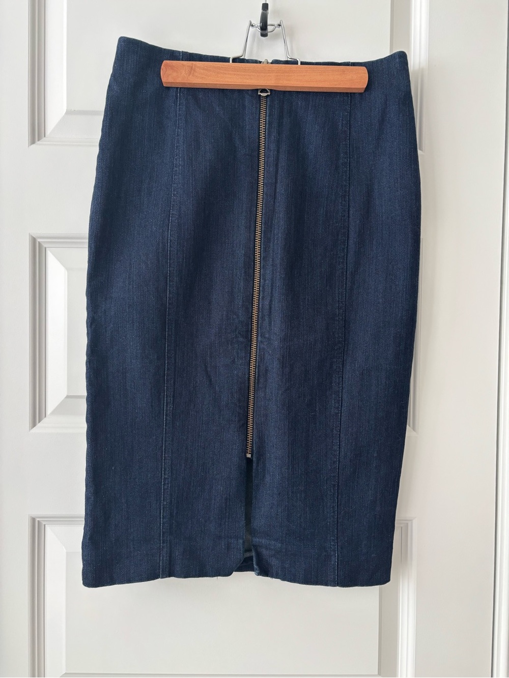 G.I.L.I. Dark Pencil Skirt with Front Zipper 6